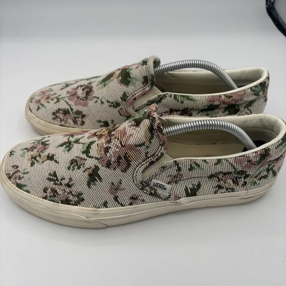 RARE Vans Slip-On Mens Sz 11 Cream Floral Tapestry Skateboard Sneaker Textile